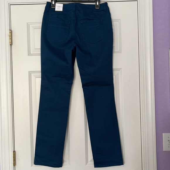 New Chico’s Pants - Picture 3 of 5
